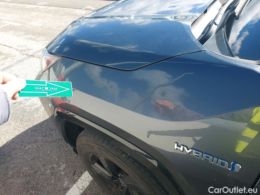  Toyota  RAV4 TOYOTA  / 2018 / 5P / todoterreno 2.5l 220H Feel! #8