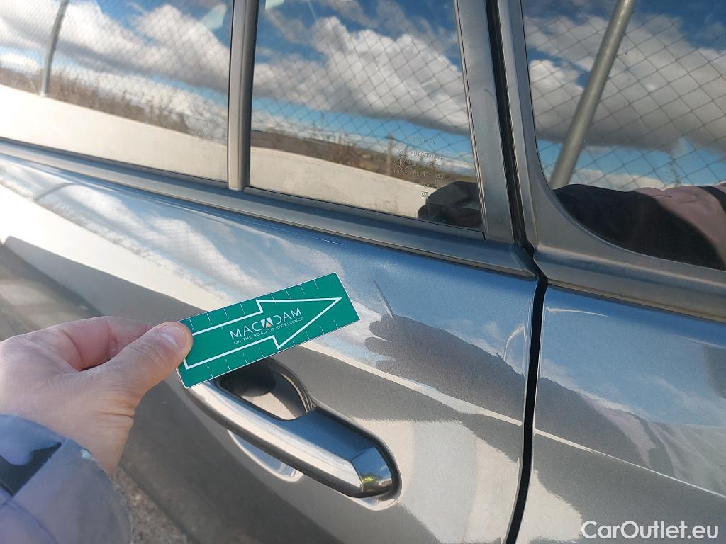  Toyota  RAV4 TOYOTA  / 2018 / 5P / todoterreno 2.5l 220H Feel! #49