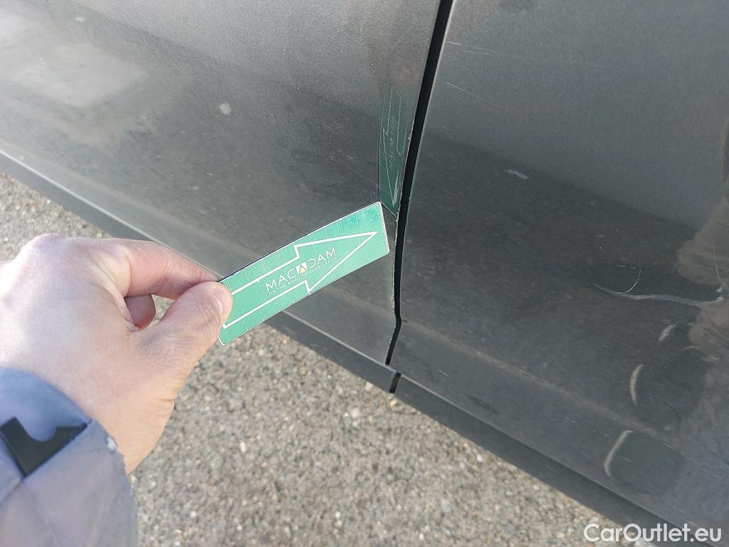  Toyota  RAV4 TOYOTA  / 2018 / 5P / todoterreno 2.5l 220H Feel! #12