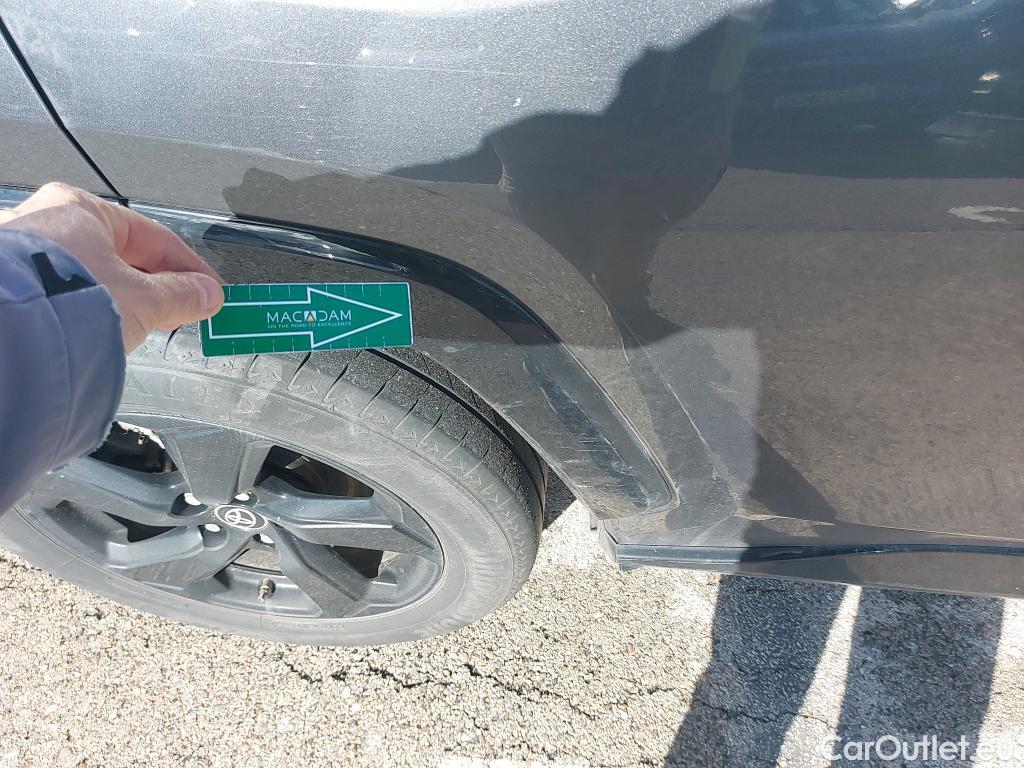  Toyota  RAV4 TOYOTA  / 2018 / 5P / todoterreno 2.5l 220H Feel! #34