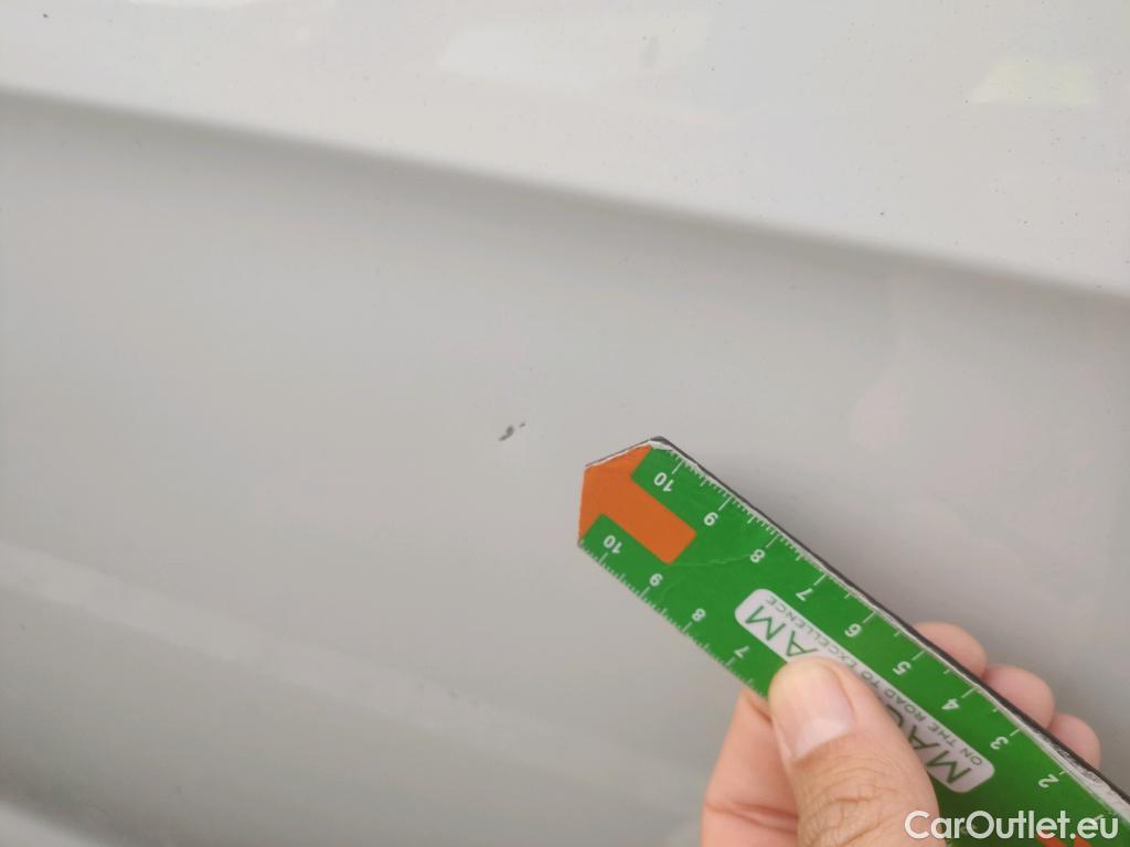  Volkswagen  Golf  VOLKSWAGEN / 2016 / 5P / berlina con portón Last Edition 1.6 TDI 85kW (115CV) #7