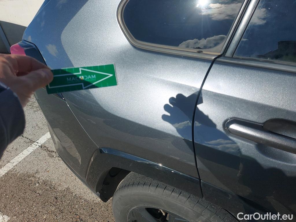  Toyota  RAV4 TOYOTA  / 2018 / 5P / todoterreno 2.5l 220H Feel! #20