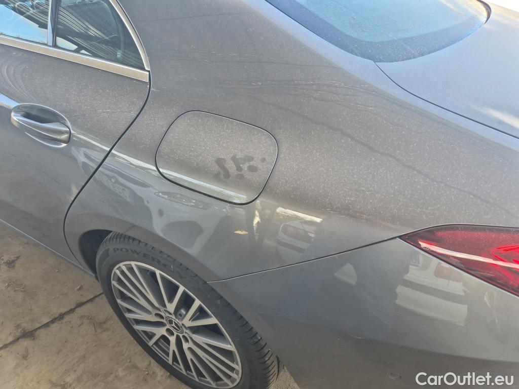  Mercedes  CLA-Klasse MERCEDES-BENZ CLA / 2019 / 4P / coupé CLA 200 D DCT #10