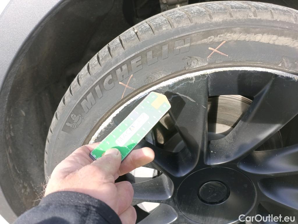  Tesla  Model Y TESLA  / 2020 / 5P / todoterreno Gran Autonomía 4WD #4