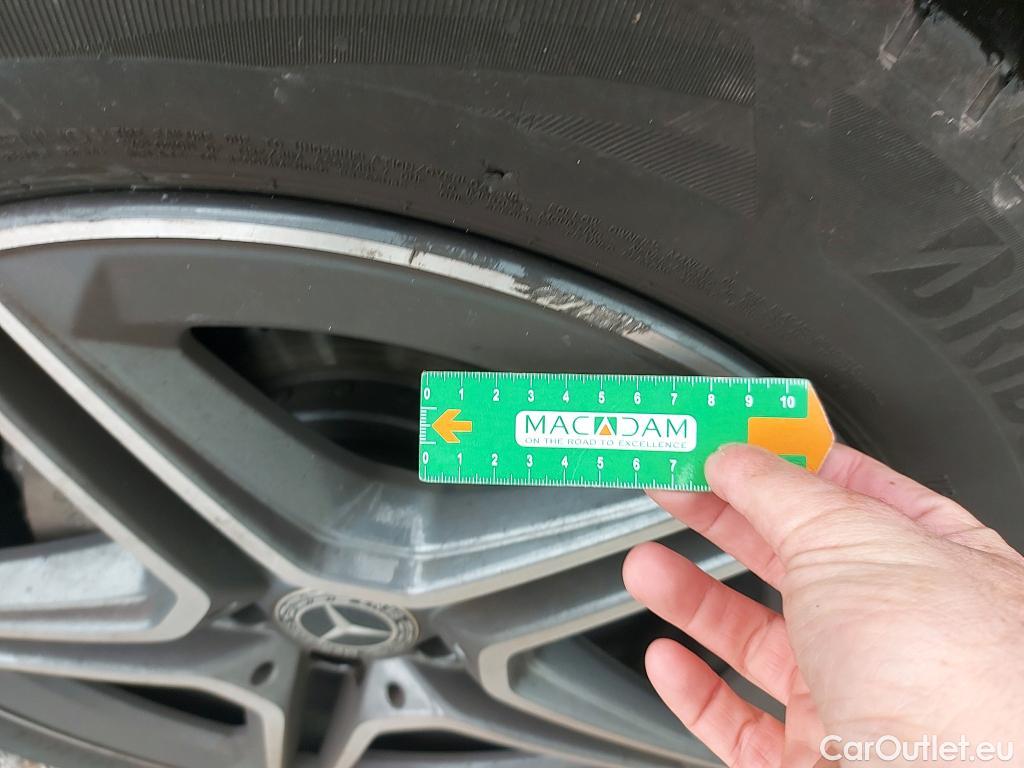  Mercedes  G-Klasee MERCEDES-BENZ Clase GLC / 2019 / 5P / todoterreno GLC 220 d 4MATIC #4