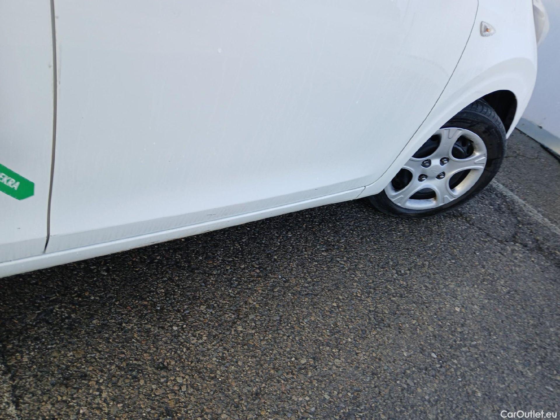  KIA  Picanto KIA  / 2020 / 5P / berlina con portón 1.0 DPi 49kW (67CV) Concept #17