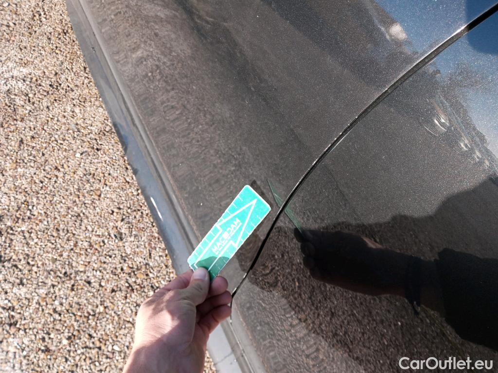  Mercedes  C-Klasse Clase C C 200 d (206.003)AMG AMG Line 185CV AT9 E6d #5