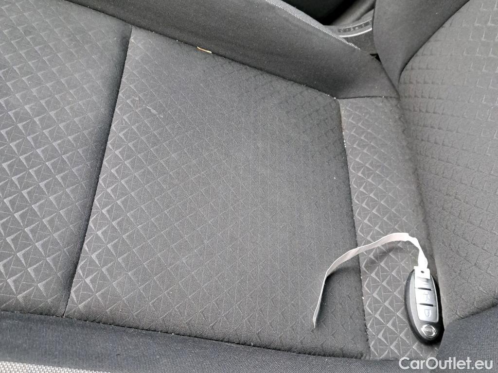  Nissan  Juke NISSAN  / 2019 / 5P / crossover DIG-T 84 kW (114 CV) DCT 7 V N-Connecta (AC) #2