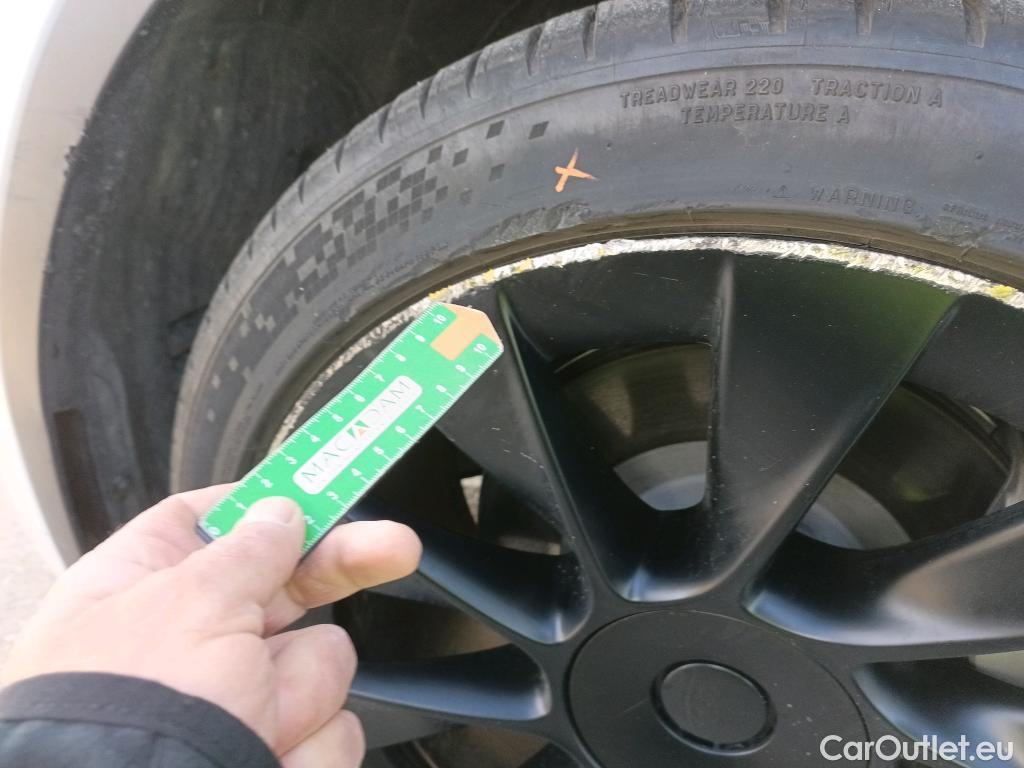  Tesla  Model Y TESLA  / 2020 / 5P / todoterreno Gran Autonomía 4WD #10