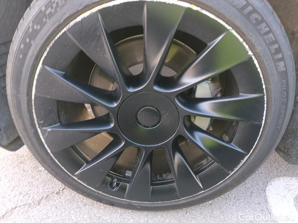  Tesla  Model Y TESLA  / 2020 / 5P / todoterreno Gran Autonomía 4WD #27