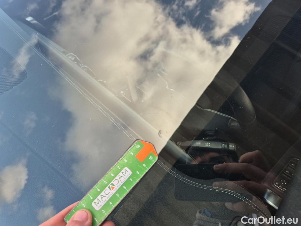  Mercedes  CLA-Klasse MERCEDES-BENZ CLA / 2019 / 4P / coupé CLA 200 D DCT #2