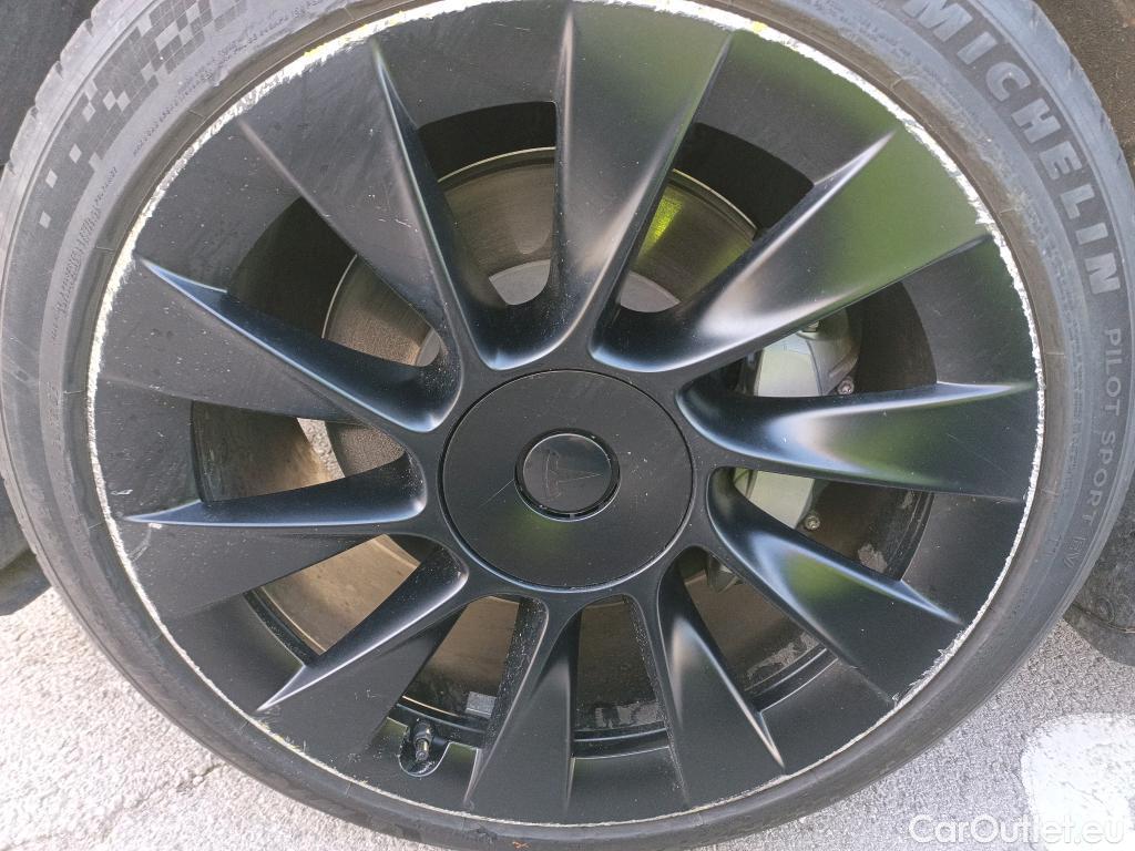  Tesla  Model Y TESLA  / 2020 / 5P / todoterreno Gran Autonomía 4WD #26