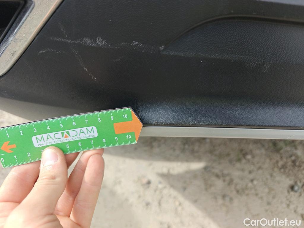  Volkswagen  T-ROC VOLKSWAGEN  / 2017 / 5P / todoterreno Advance 1.0 TSI 85kW (115CV) (CX) #34