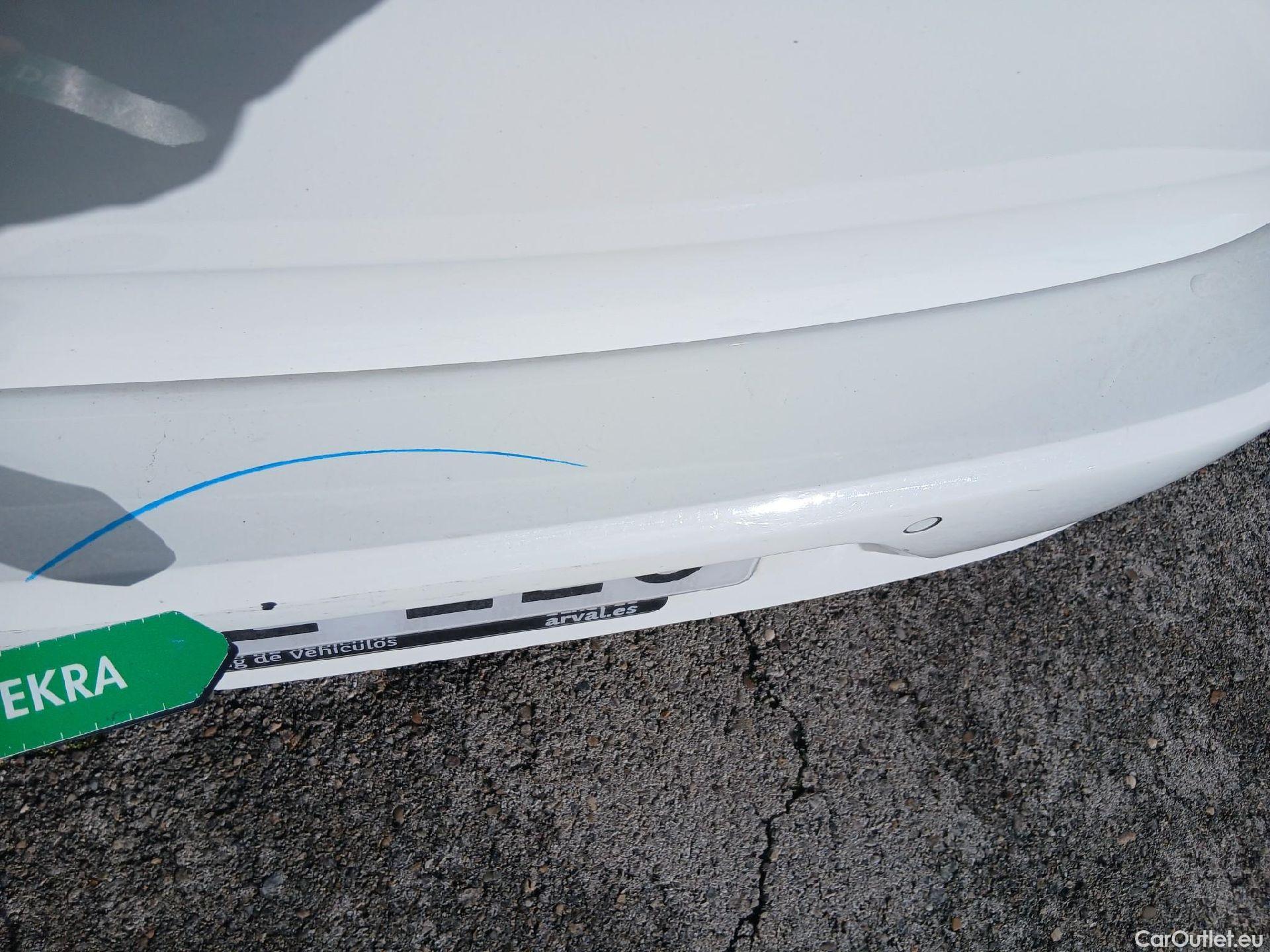  Volkswagen  Golf  VOLKSWAGEN / 2016 / 5P / berlina con portón ePower 110 kW (136CV) (AC) #14