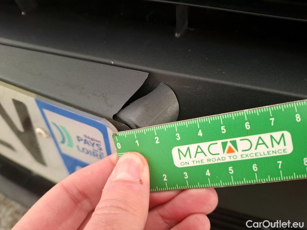  Toyota  C-HR TOYOTA  / 2016 / 5P / SUV 1.8 HYBRIDE 122 DYNAMIC #13