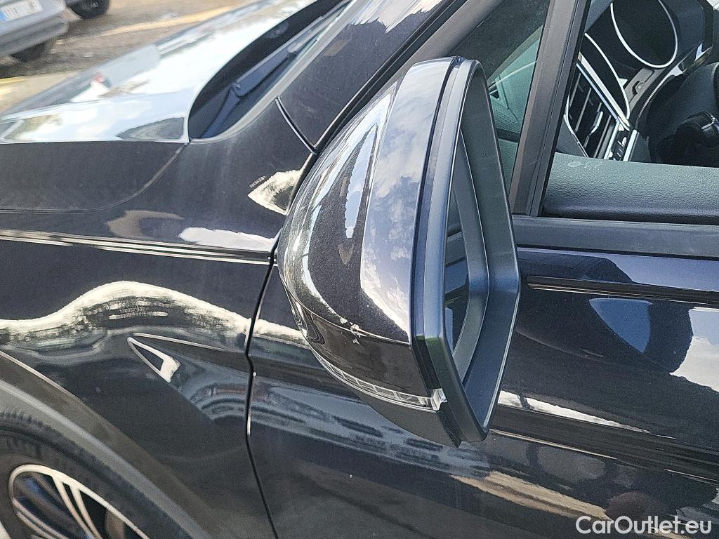  Volkswagen  Tiguan VOLKSWAGEN  / 2020 / 5P / todoterreno Life 2.0 TDI 110kW (150CV) DSG (AC2) #19