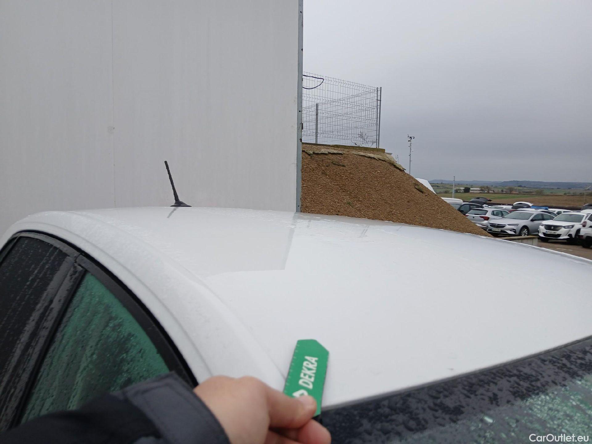  Volkswagen  Polo VOLKSWAGEN  / 2021 / 5P / berlina con portón Life 1.0 TSI 70kW (95CV) #38