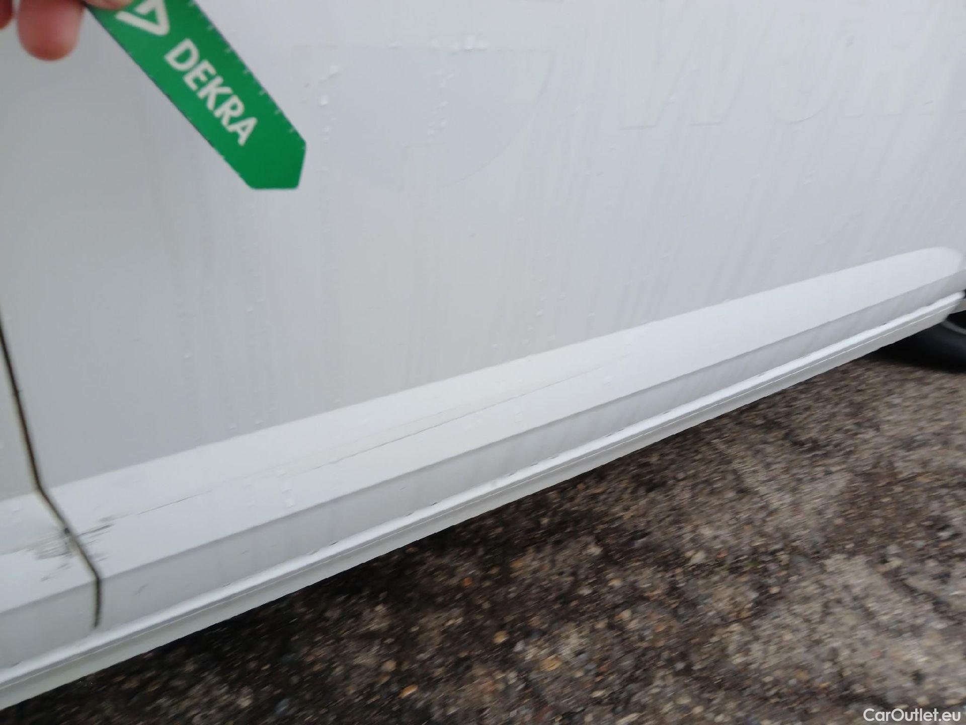  Volkswagen  Polo VOLKSWAGEN  / 2021 / 5P / berlina con portón Life 1.0 TSI 70kW (95CV) #28