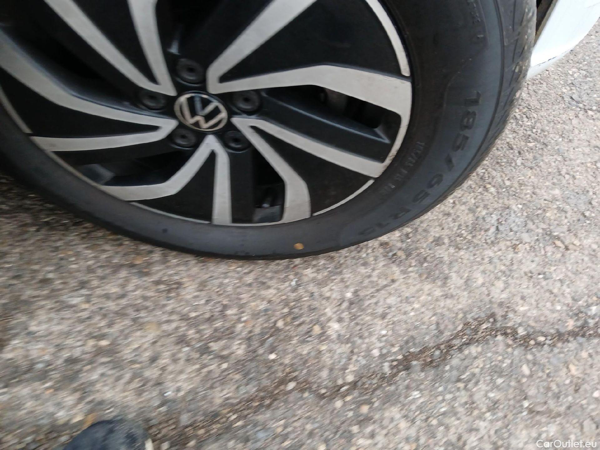  Volkswagen  Polo VOLKSWAGEN  / 2021 / 5P / berlina con portón Life 1.0 TSI 70kW (95CV) #32