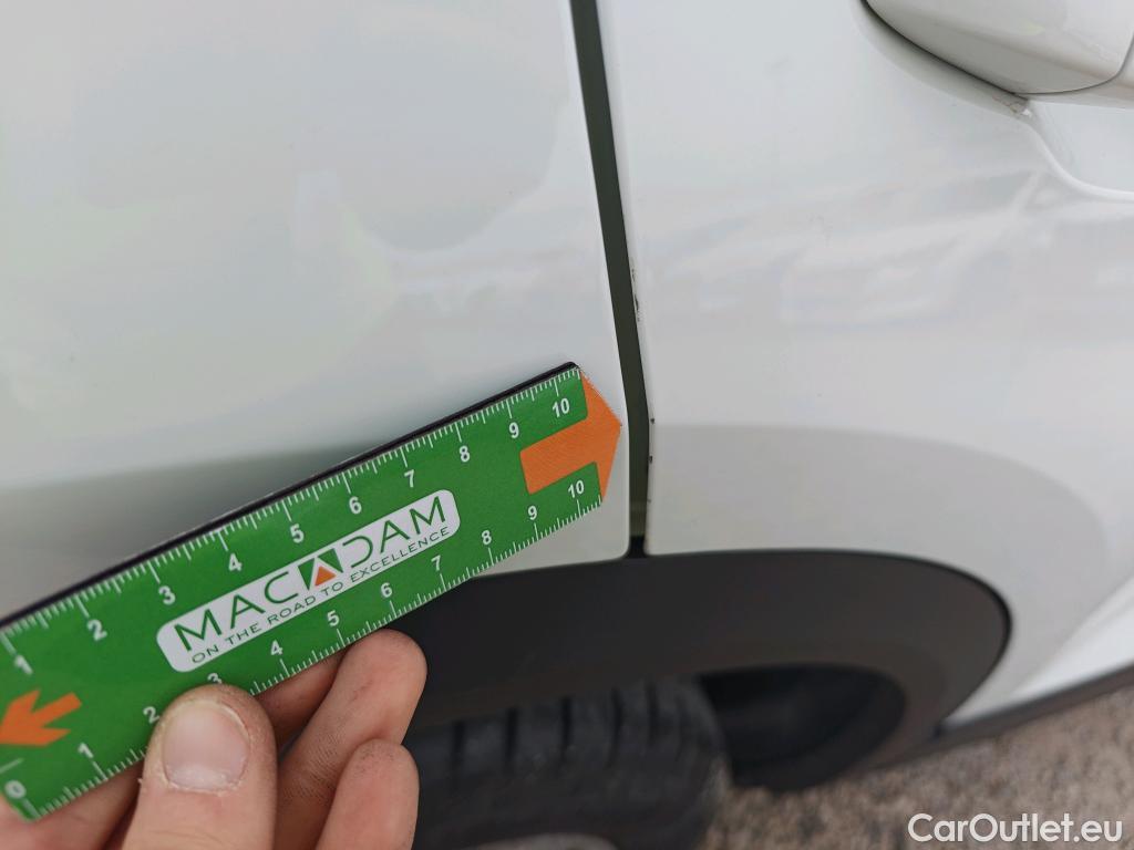  Volkswagen  T-ROC VOLKSWAGEN  / 2017 / 5P / todoterreno Advance 1.0 TSI 85kW (115CV) (CX) #30