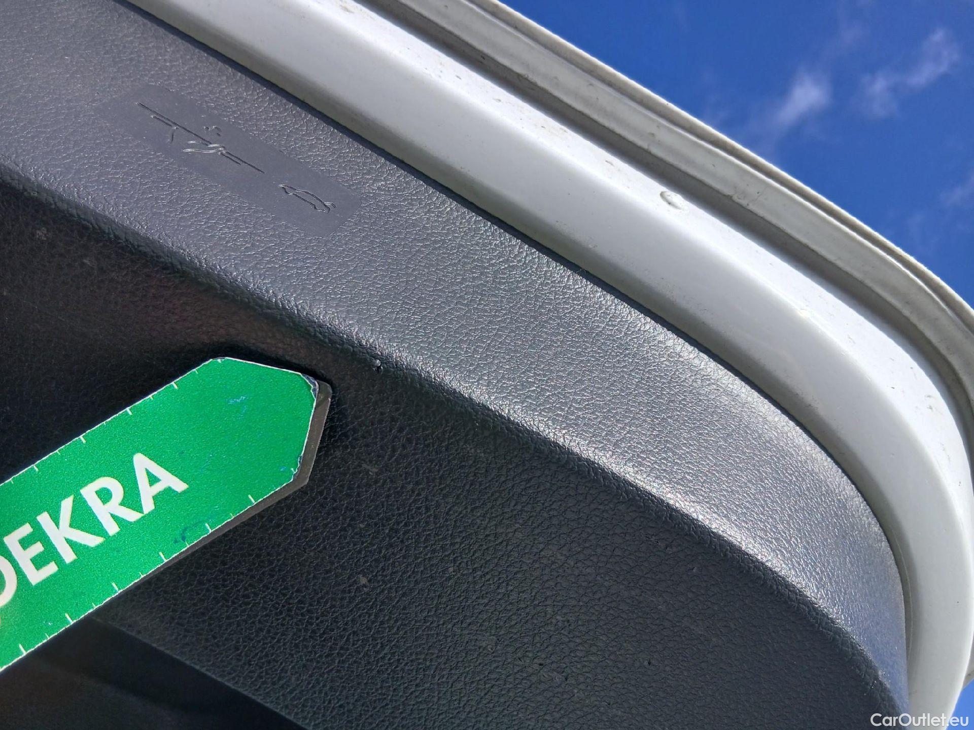  Volkswagen  Golf  VOLKSWAGEN / 2016 / 5P / berlina con portón ePower 110 kW (136CV) (AC) #1