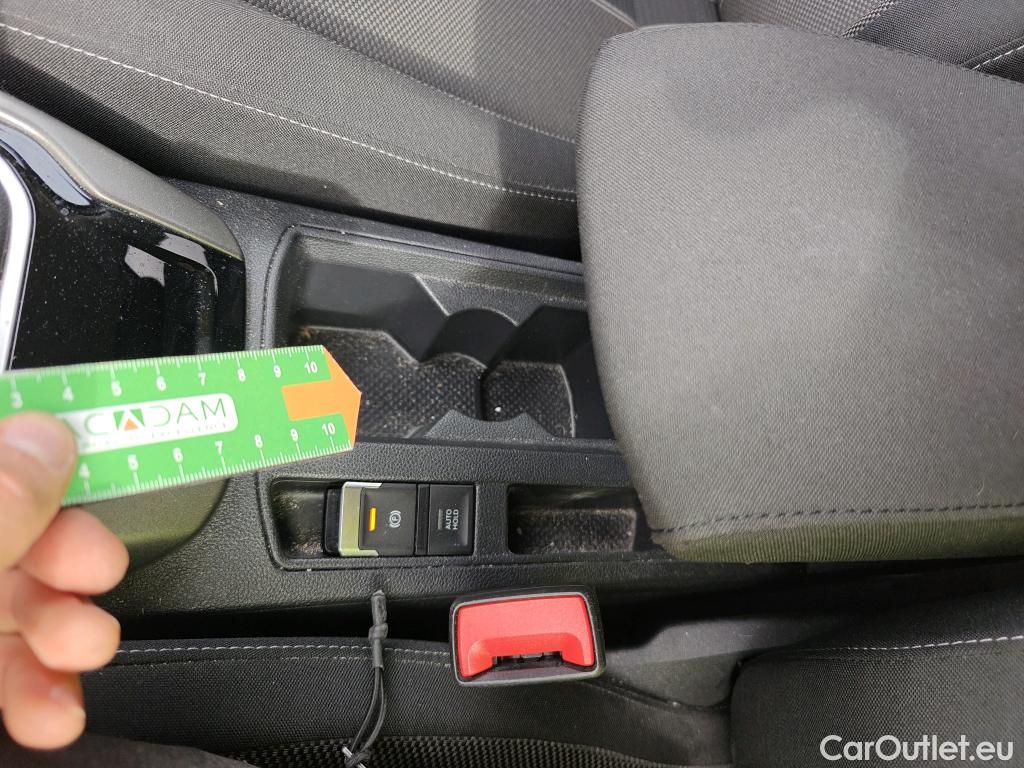  Volkswagen  T-ROC VOLKSWAGEN  / 2017 / 5P / todoterreno Advance 1.0 TSI 85kW (115CV) (CX) #17