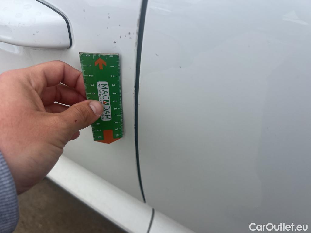  Volvo  XC 40 VOLVO XC40 / 2017 / 5P / todoterreno 1.5 T2 Momentum Pro Auto #2