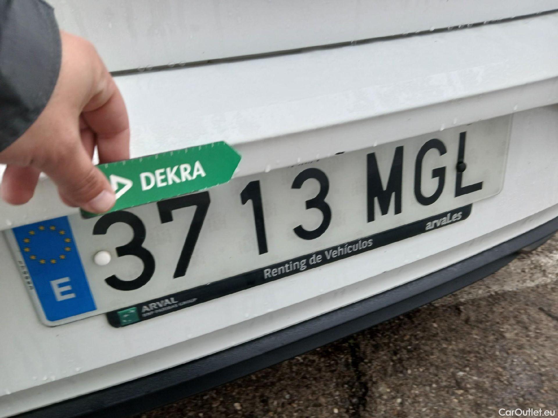  Volkswagen  Polo VOLKSWAGEN  / 2021 / 5P / berlina con portón Life 1.0 TSI 70kW (95CV) #21