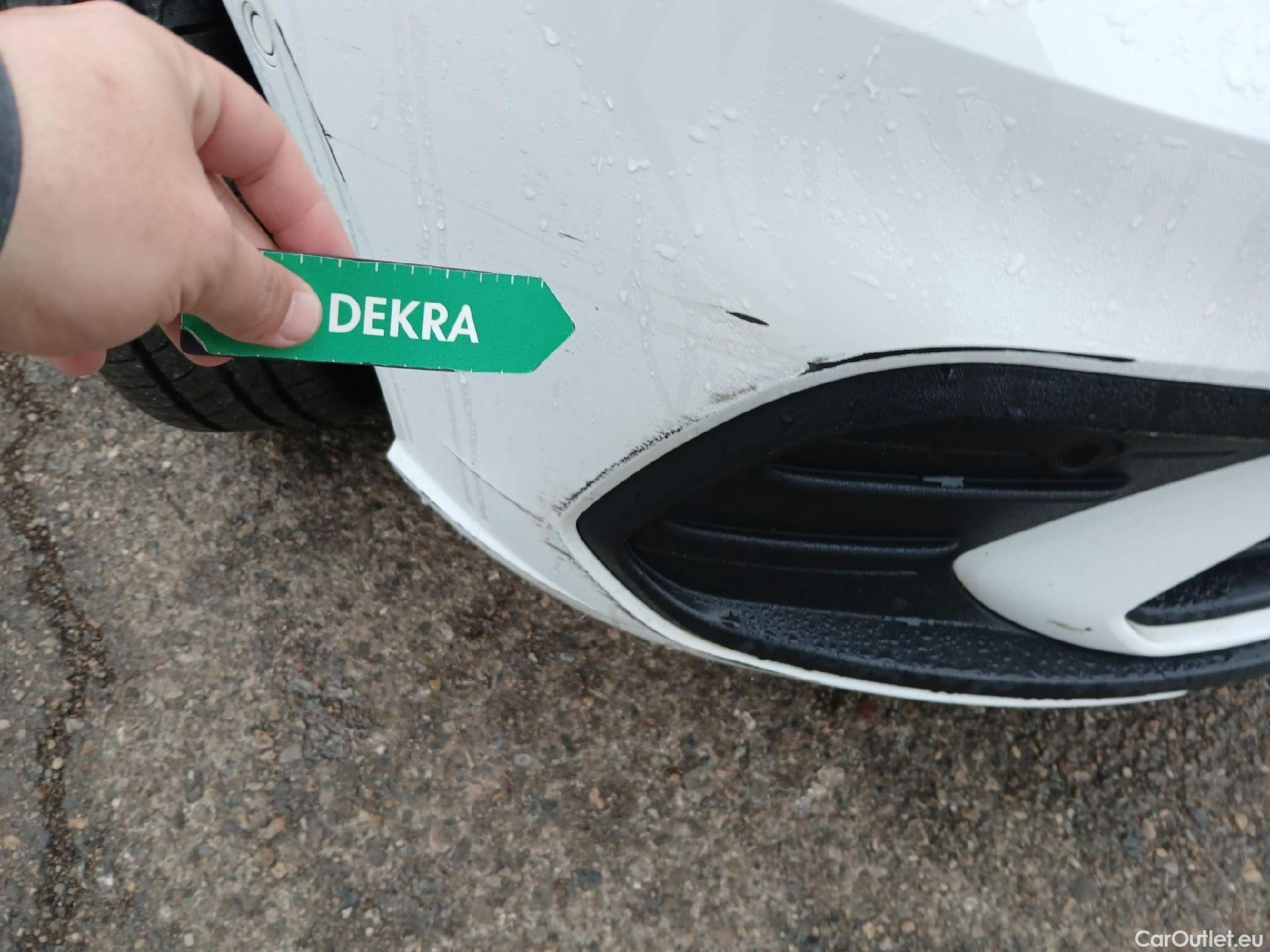  Volkswagen  Polo VOLKSWAGEN  / 2021 / 5P / berlina con portón Life 1.0 TSI 70kW (95CV) #3