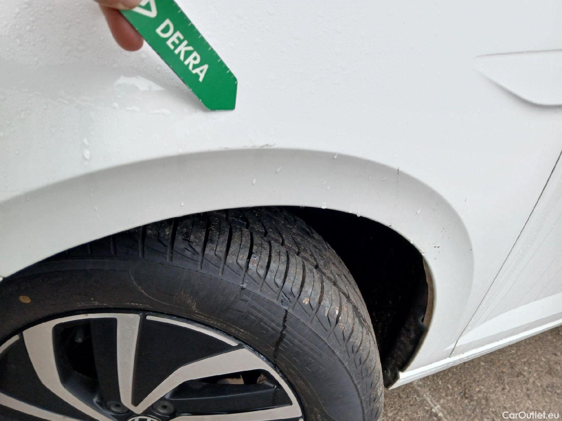  Volkswagen  Polo VOLKSWAGEN  / 2021 / 5P / berlina con portón Life 1.0 TSI 70kW (95CV) #5