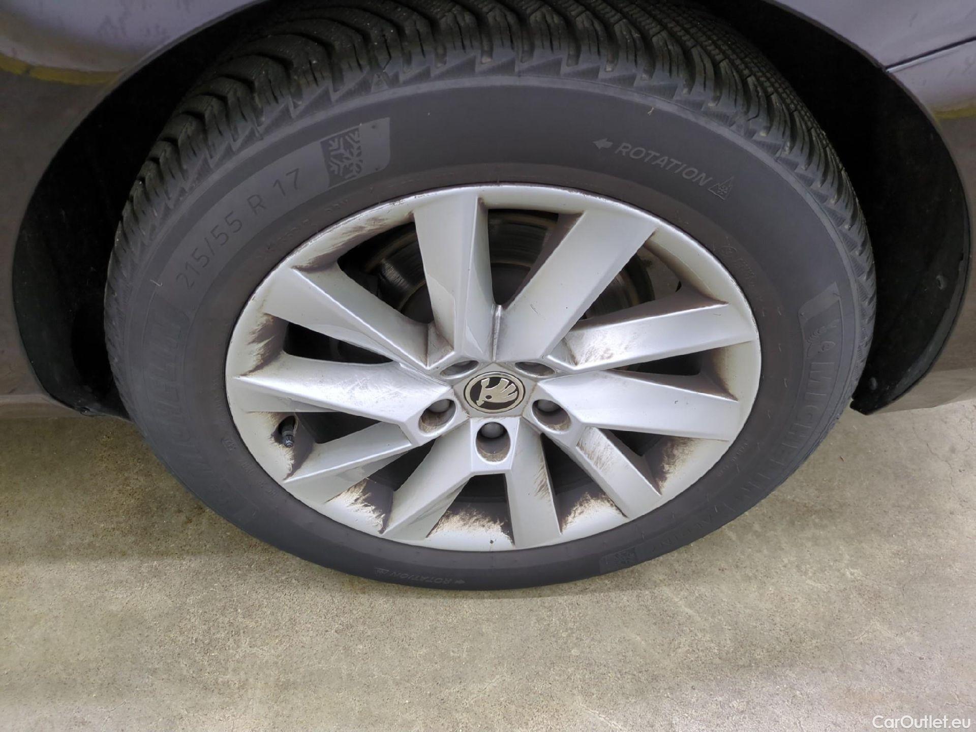  Skoda  Superb  Berline Business 2.0 TDI 150CV BVA7 E6d #5