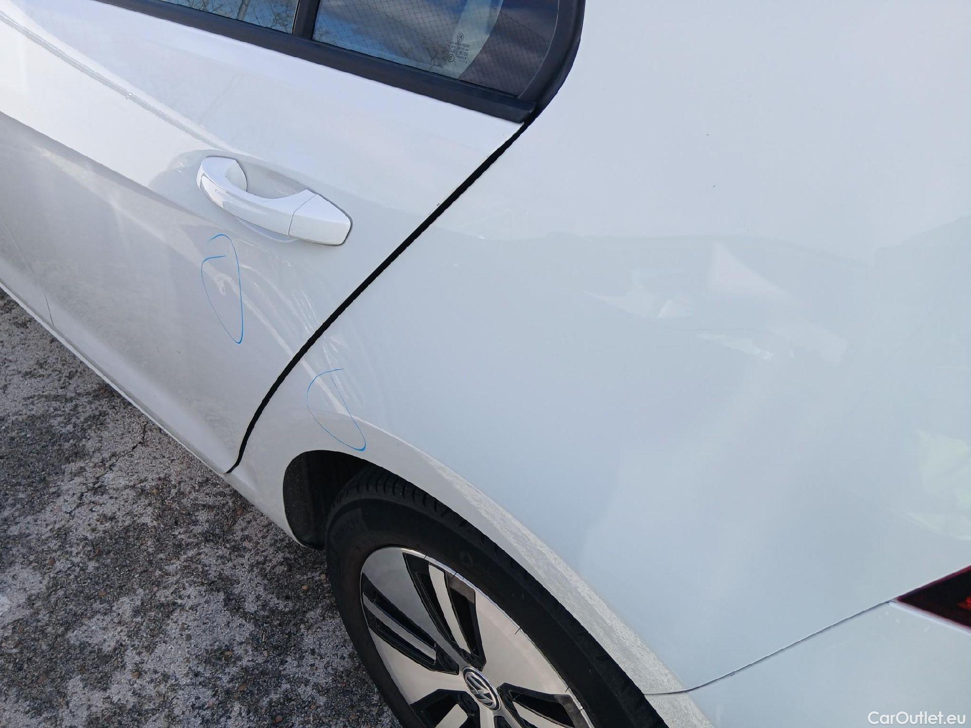  Volkswagen  Golf  VOLKSWAGEN / 2016 / 5P / berlina con portón ePower 110 kW (136CV) (AC) #13