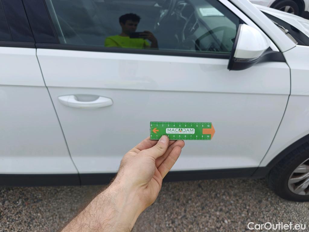  Volkswagen  T-ROC VOLKSWAGEN  / 2017 / 5P / todoterreno Advance 1.0 TSI 85kW (115CV) (CX) #31