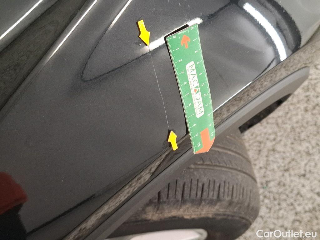  Toyota  C-HR TOYOTA  / 2016 / 5P / SUV 1.8 HYBRIDE 122 DYNAMIC #24