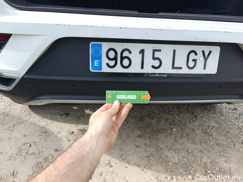  Volkswagen  T-ROC VOLKSWAGEN  / 2017 / 5P / todoterreno Advance 1.0 TSI 85kW (115CV) (CX) #33