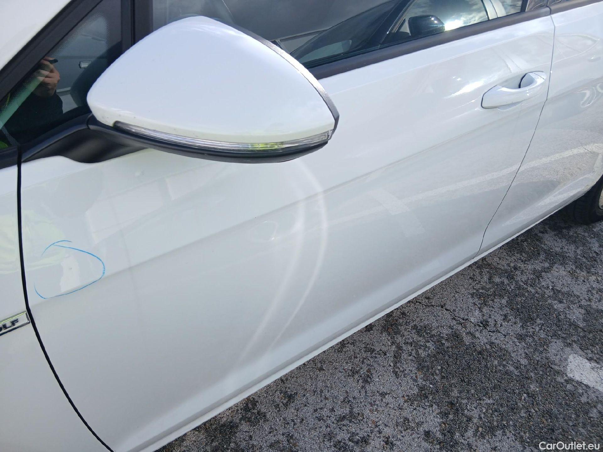  Volkswagen  Golf  VOLKSWAGEN / 2016 / 5P / berlina con portón ePower 110 kW (136CV) (AC) #9