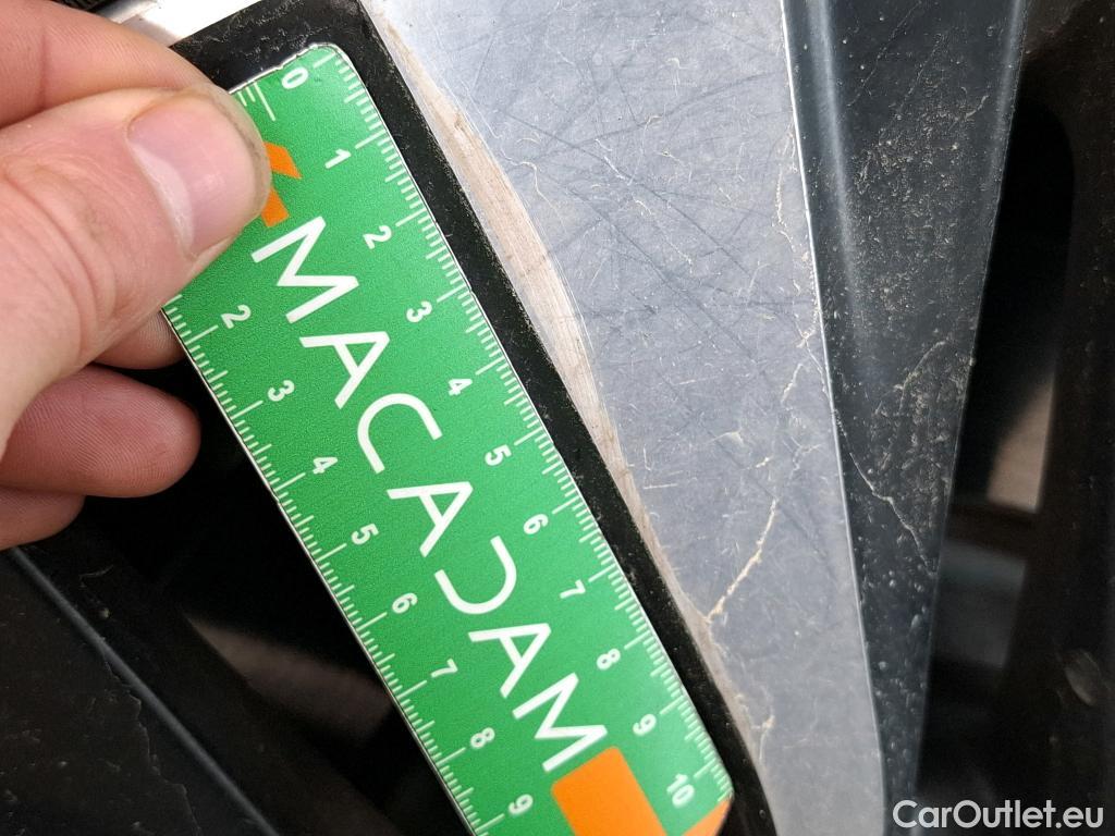  Mercedes  A-Klasse MERCEDES-BENZ Classe A Compact  2018  5P  Berline A 250 e Business Line 8GDCT #14