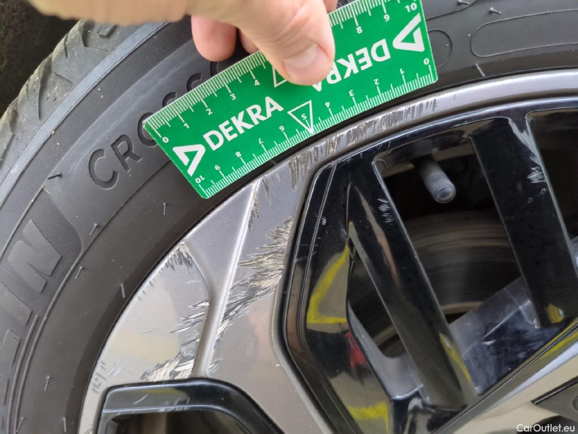  Citroen  C4  X Feel Pack 1.2 PureTech 130CV BVA8 6E #8