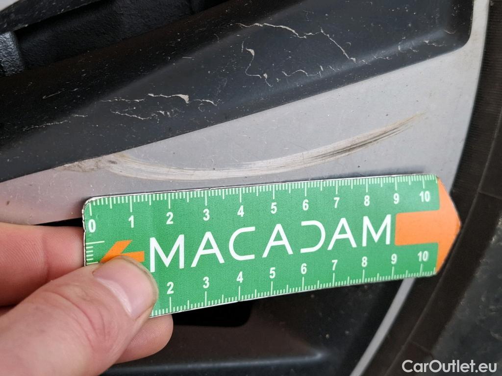  Mercedes  A-Klasse MERCEDES-BENZ Classe A Compact  2018  5P  Berline A 250 e Business Line 8GDCT #13