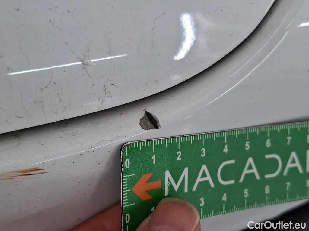  Citroen  C3  Société Feel 1.5 BlueHDI 100CV BVM6 E6dT #2