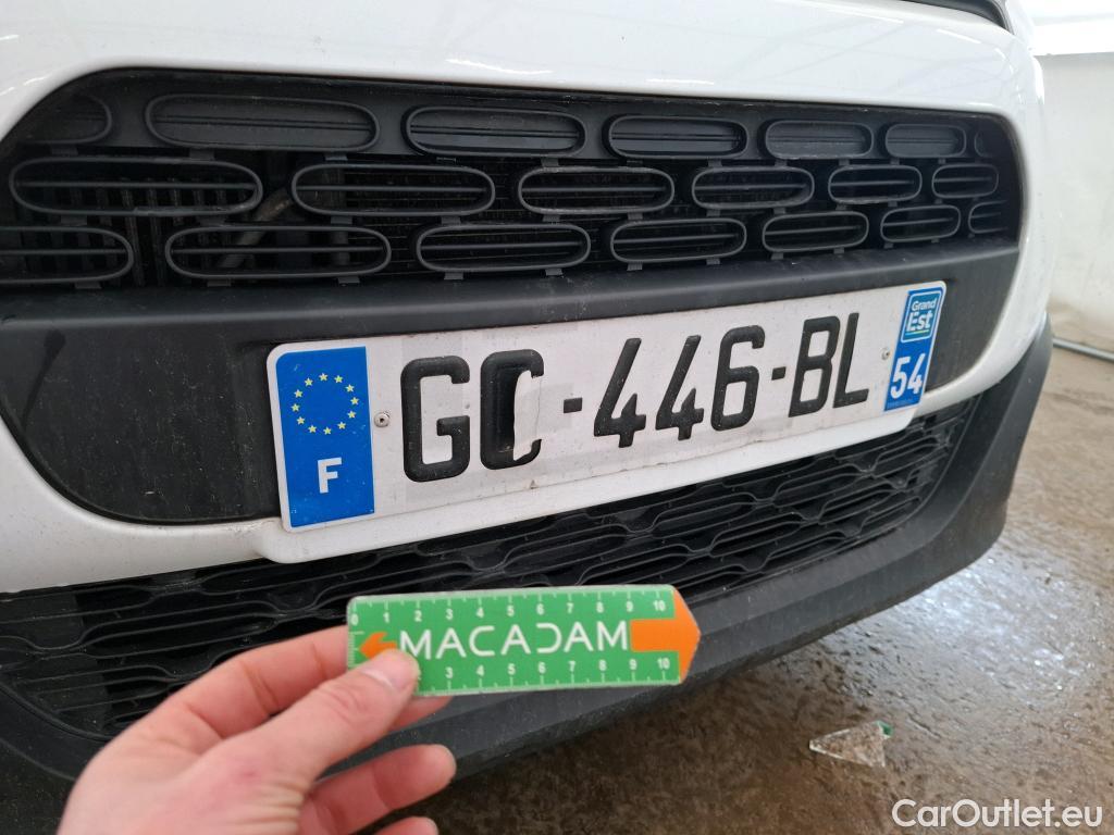  Citroen  C3  Société Feel 1.5 BlueHDI 100CV BVM6 E6dT #19