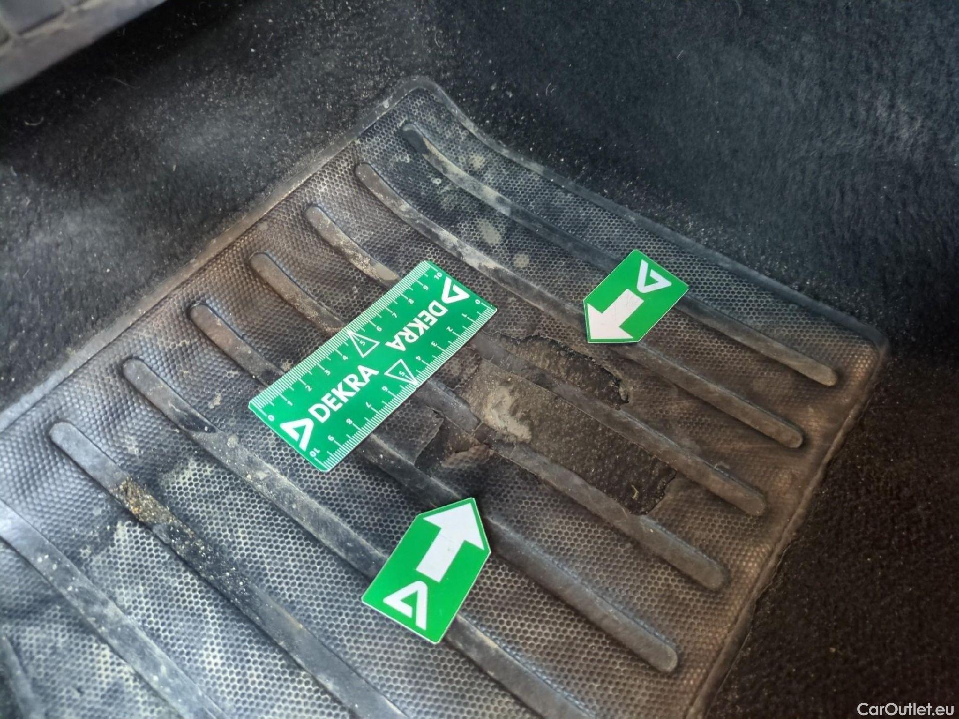  Citroen  C4  X Feel Pack 1.2 PureTech 130CV BVA8 6E #2