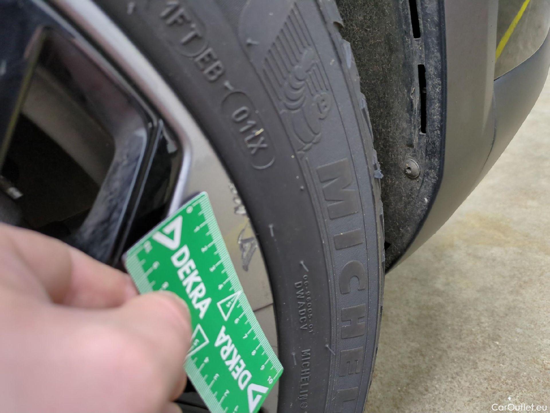  Citroen  C4  X Feel Pack 1.2 PureTech 130CV BVA8 6E #13