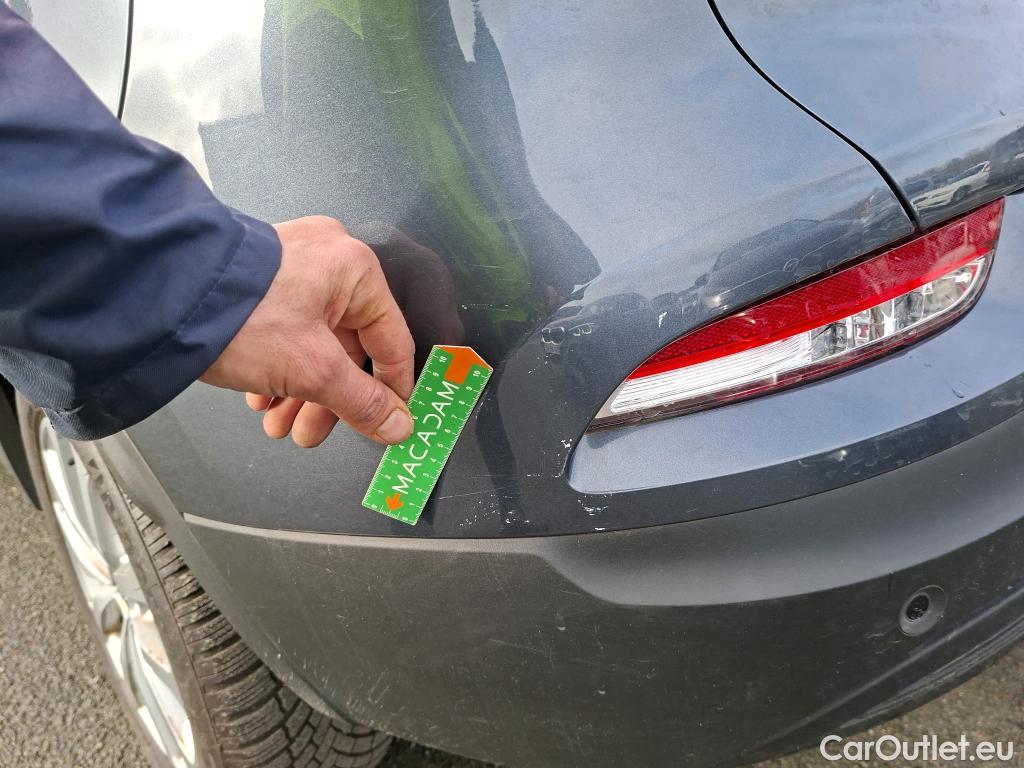  Renault  Kadjar RENAULT  / 2018 / 5P / Crossover Business TCe 140 EDC FAP - 21 #26