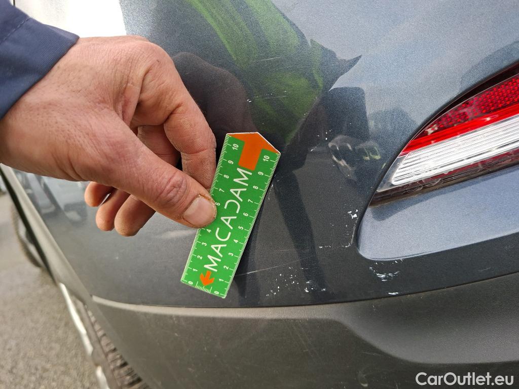  Renault  Kadjar RENAULT  / 2018 / 5P / Crossover Business TCe 140 EDC FAP - 21 #27