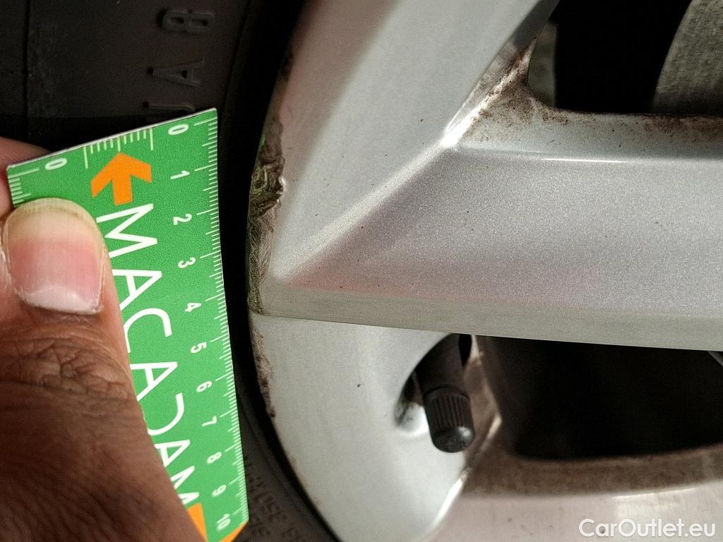  Seat  Leon SEAT  / 2020 / 5P / Berline 1.0 TSI 110 S&S Style Business #25