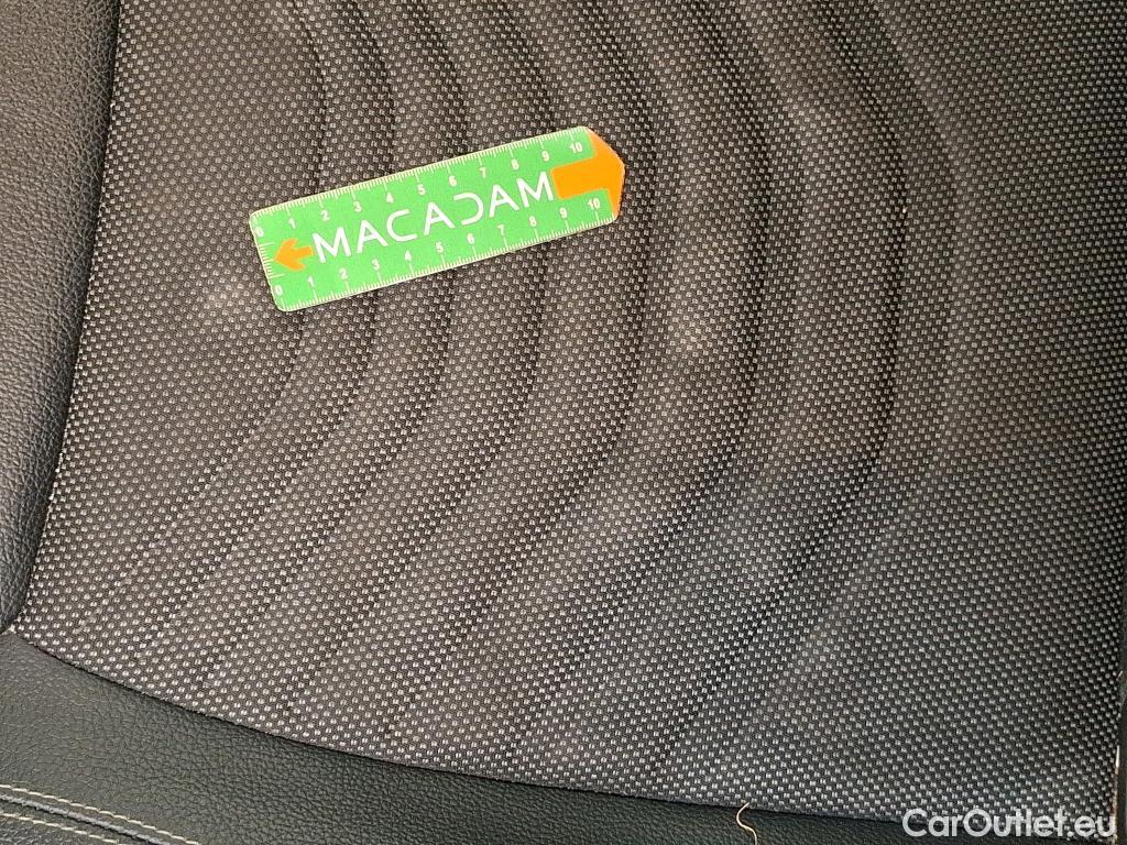  Mercedes  A-Klasse MERCEDES-BENZ Classe A Compact  2018  5P  Berline A 250 e Business Line 8GDCT #30