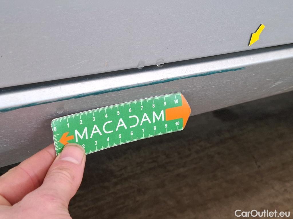  Mercedes  A-Klasse MERCEDES-BENZ Classe A Compact  2018  5P  Berline A 250 e Business Line 8GDCT #38