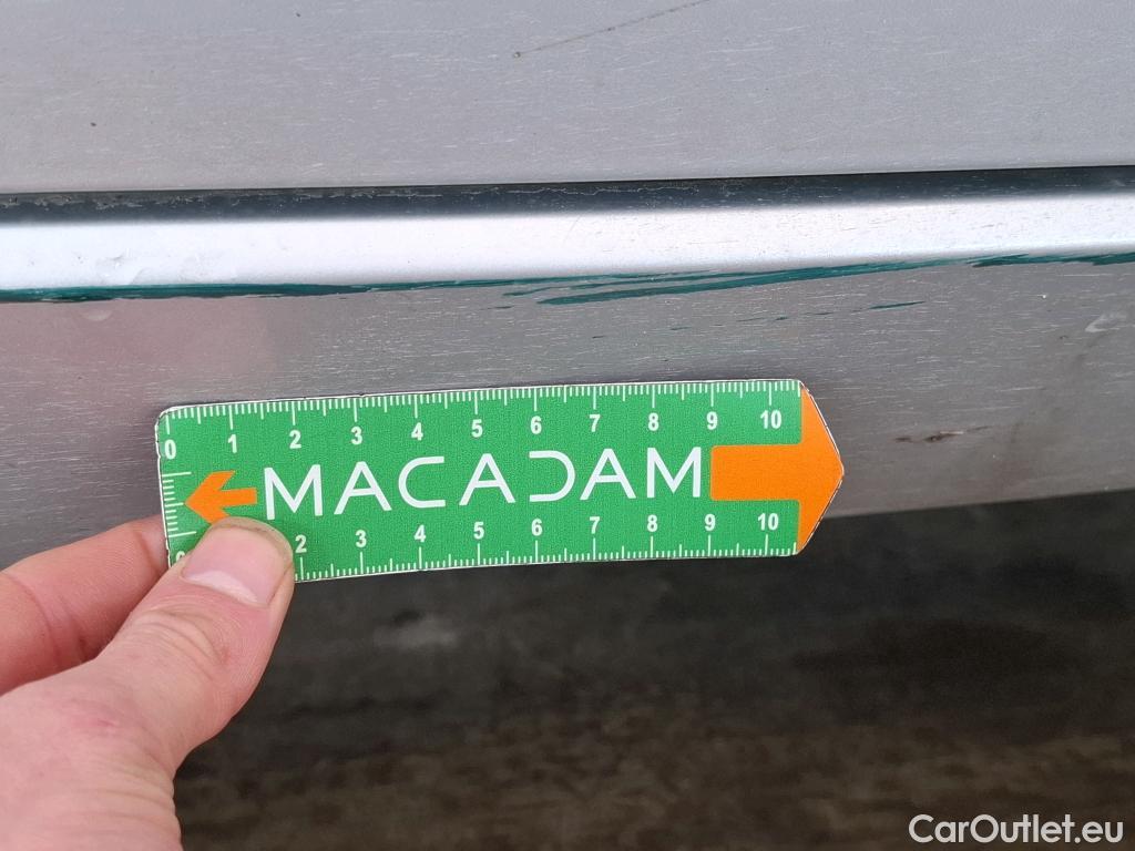  Mercedes  A-Klasse MERCEDES-BENZ Classe A Compact  2018  5P  Berline A 250 e Business Line 8GDCT #37