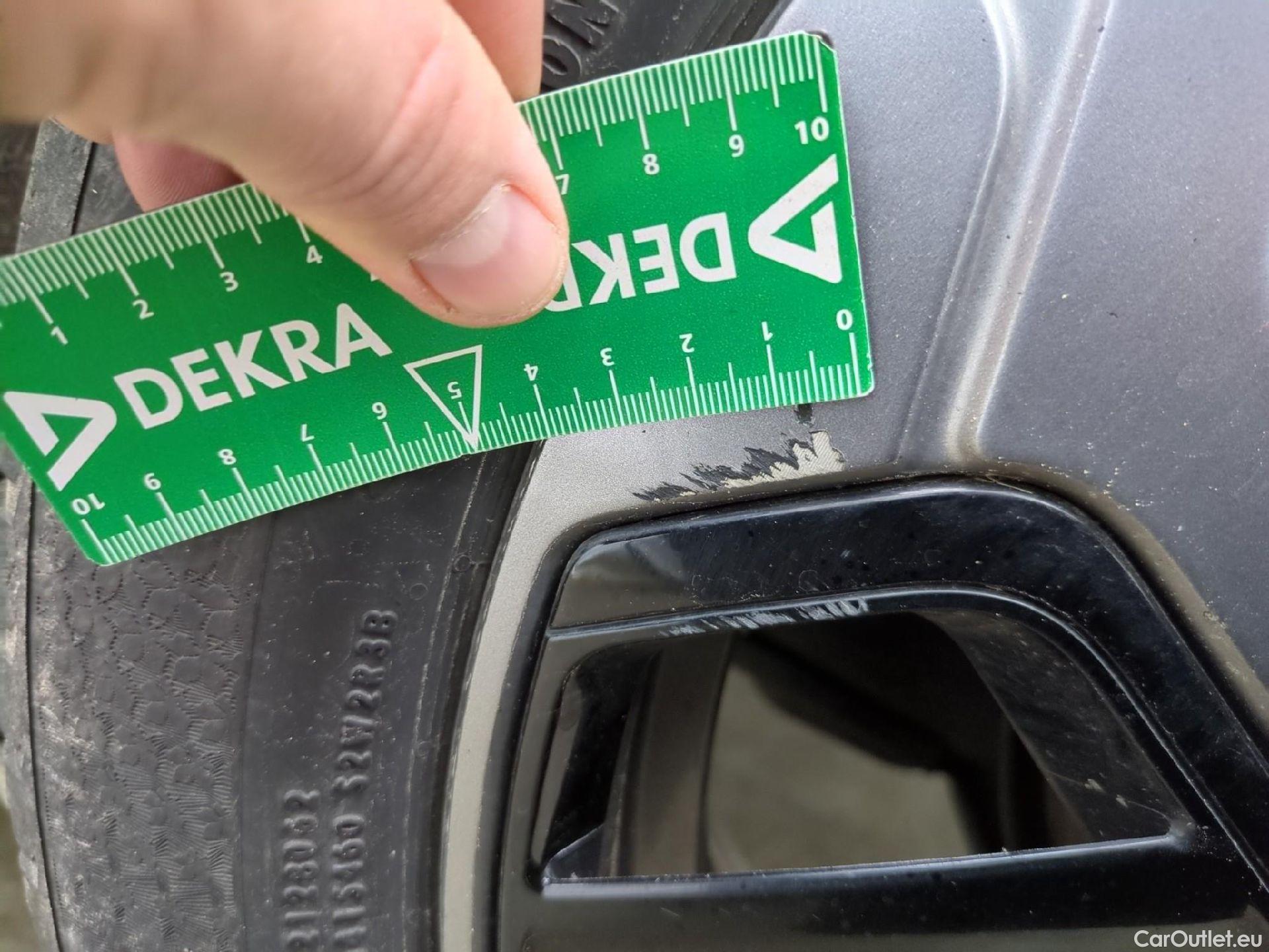  Citroen  C4  X Feel Pack 1.2 PureTech 130CV BVA8 6E #23